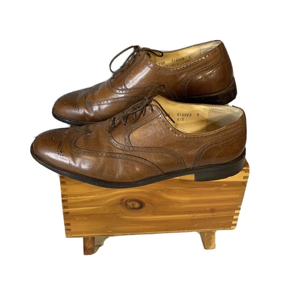 Freeman Men’s Leather Wing Tip Oxfords Size 9.5‎ Brown
